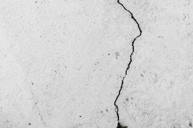 concrete-mixers-concrete-bathroom-floor-cracks-min