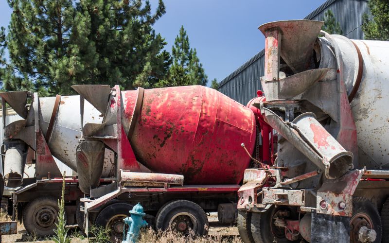 cement-mixers-old-red-mixers-min