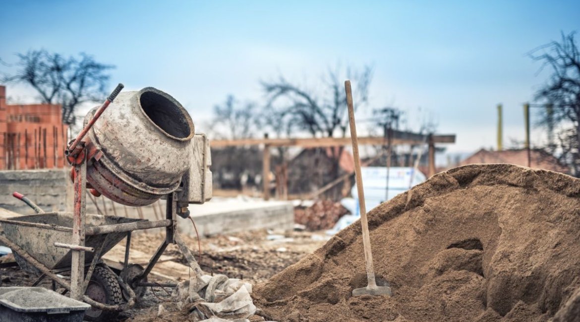 cement-mixers-remote-worksites-min