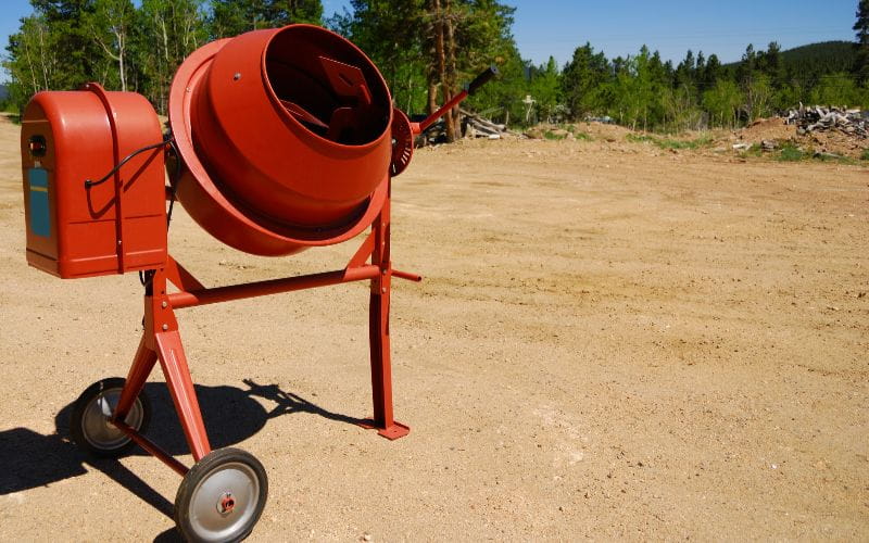 concrete-mixer-cement-mixer-at-construction-site (1)