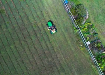 The Ride On Mower: The Lawnmower’s Big Brother