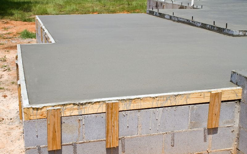 concrete-mixers-fresh-concrete-slab