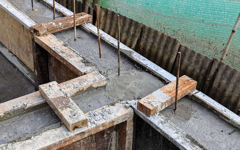 concrete-mixer- cement- wood- construction-site (1)