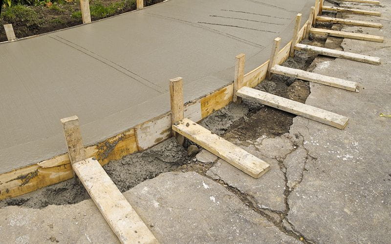 concrete-mixer-sidewalk-construction (1)